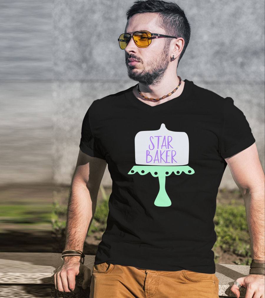 Star Baker Cake Stand Design For The Baking Fan T-Shirt