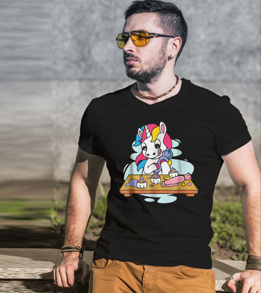 Unicorn Baking Cupcakes Cupcake Magic Baking Fun T-Shirt