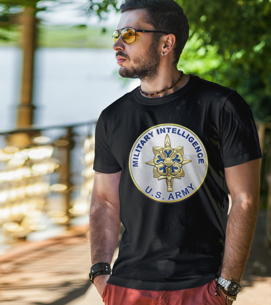U.S. Army Military Intelligence Veteran Badge Emblem T-Shirt