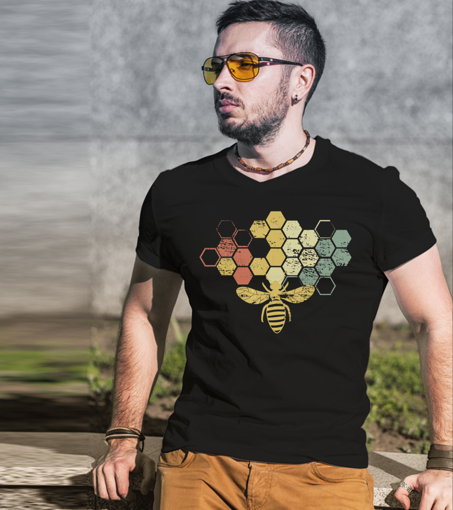 Vintage Beekeeper Honey Bee Retro Hexagonal Honeycomb T-Shirt