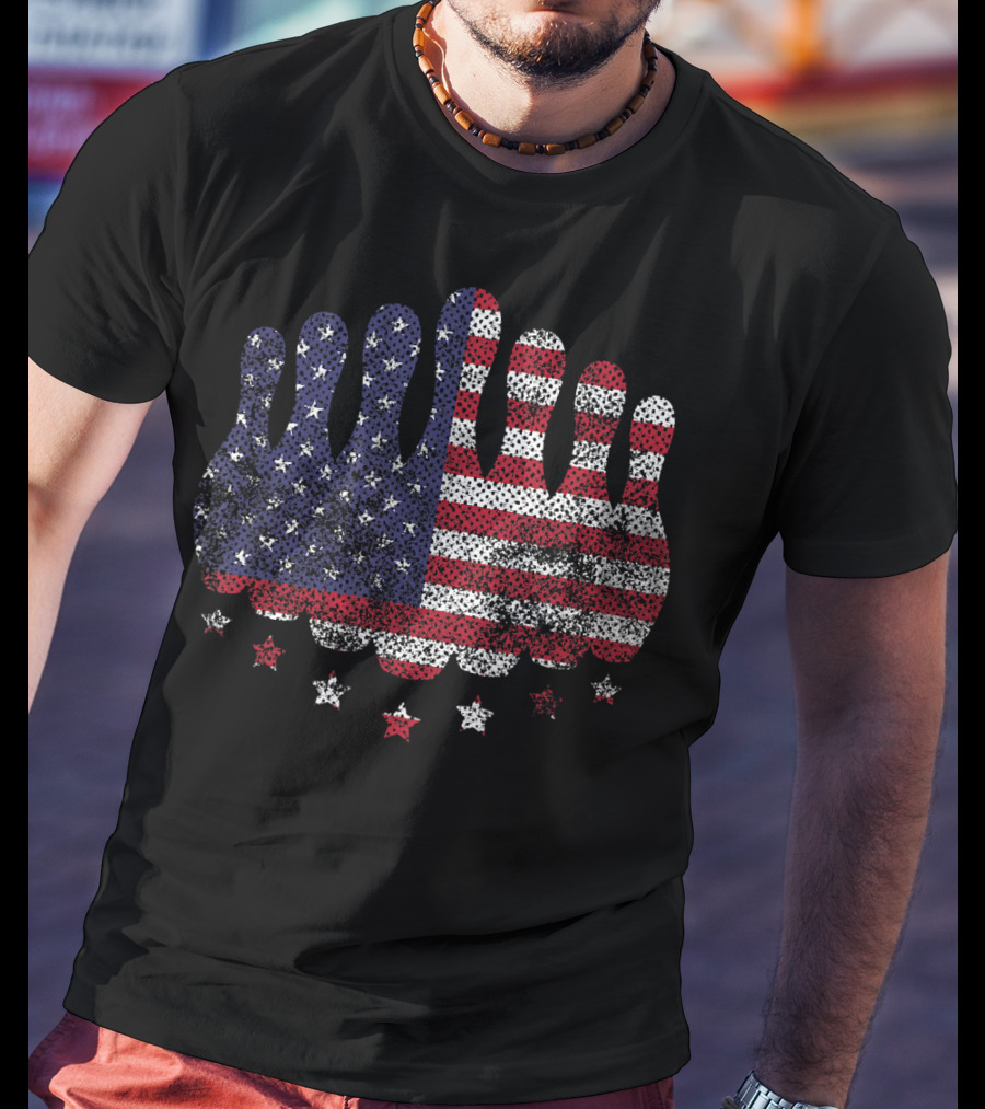 Vintage Patriotic USA Flag Bowling Pins Stars T-Shirt