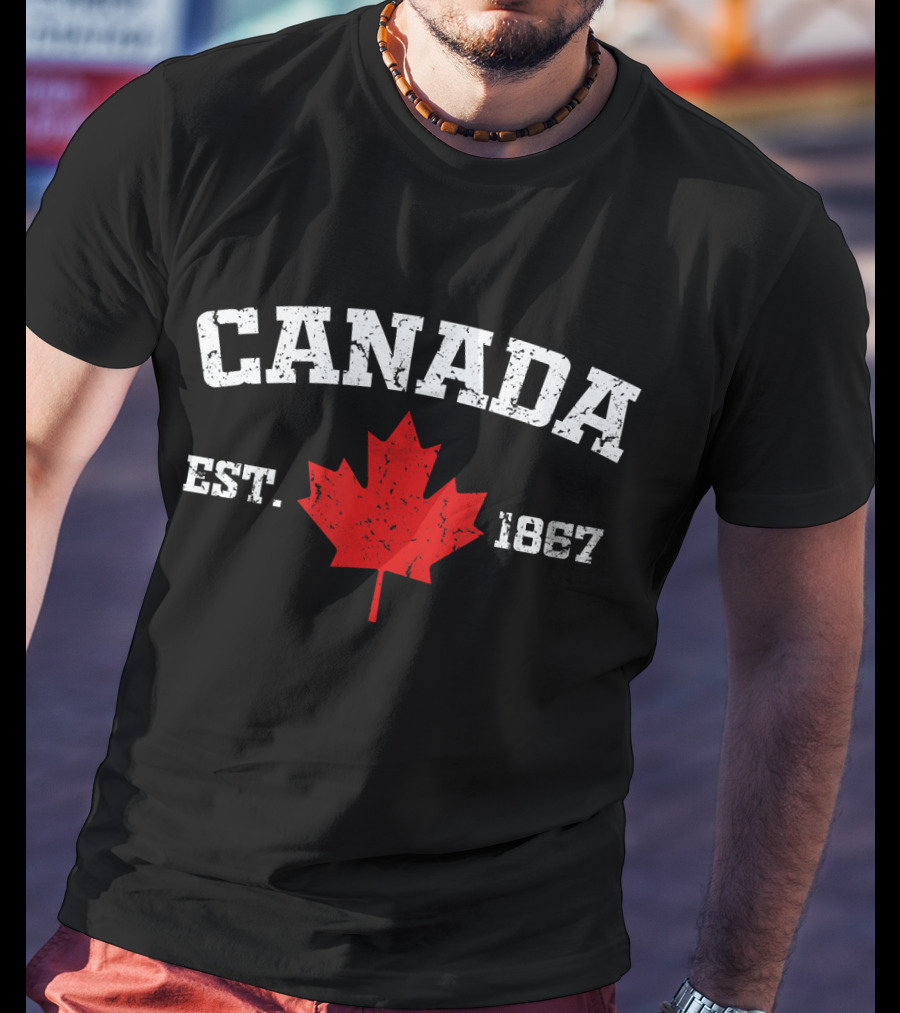 Canada Est. 1867 Vintage Maple Leaf T-Shirt