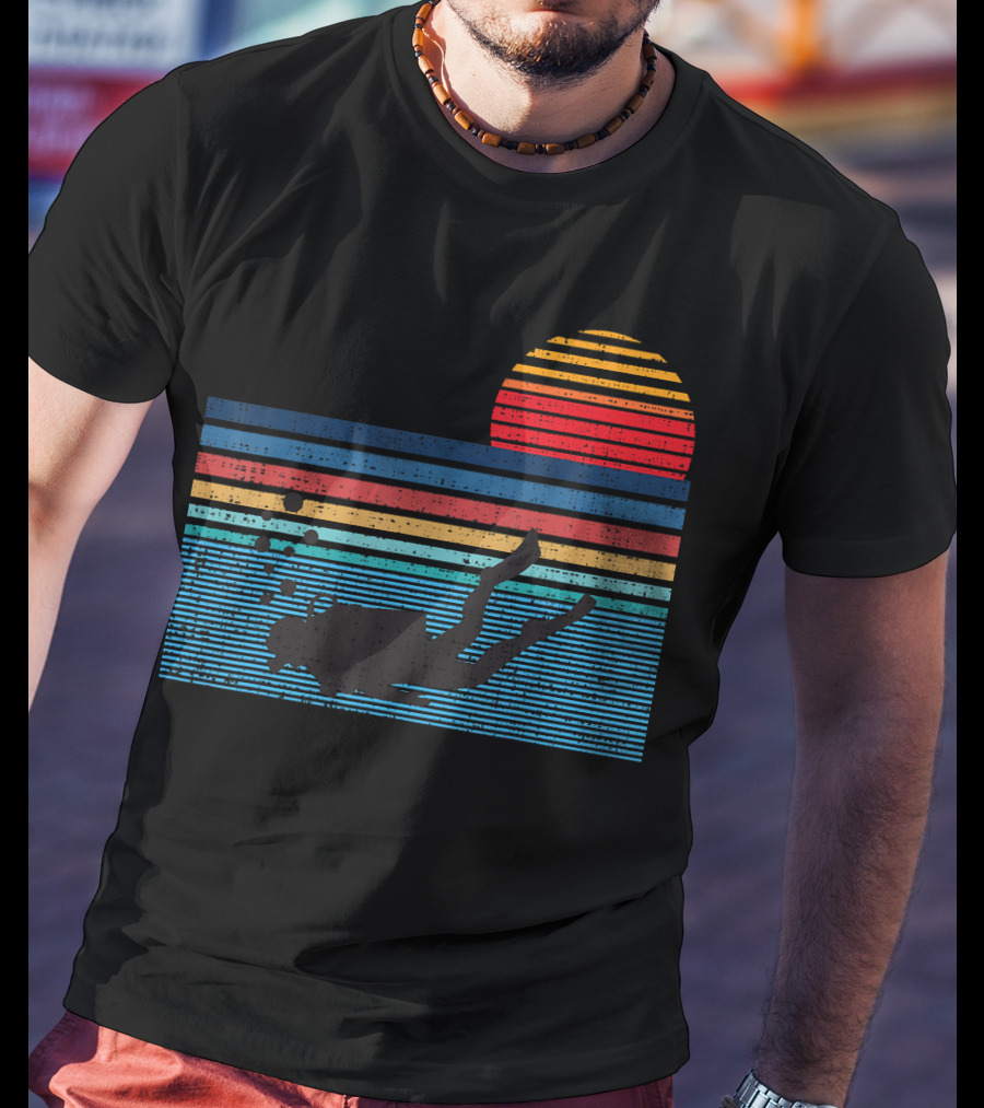 Vintage Scuba Diving 80s Sunset Silhouette Stripes T-Shirt
