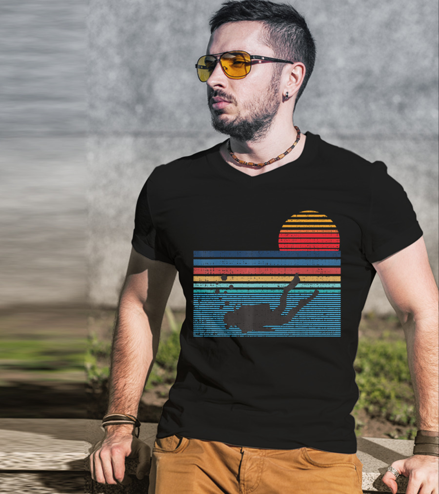 Vintage Scuba Diving 80s Sunset Silhouette Stripes T-Shirt