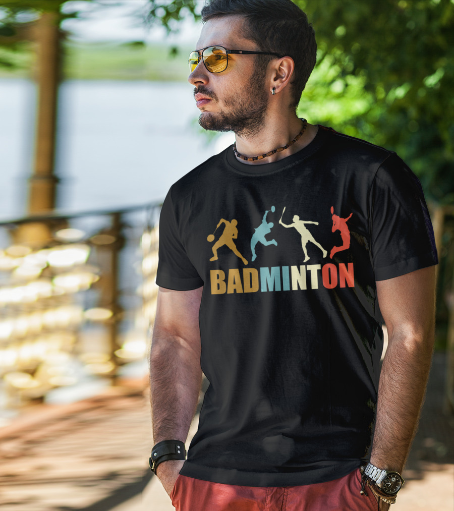 Vintage Style Badminton Mom 70s Badminton Sports T-Shirt