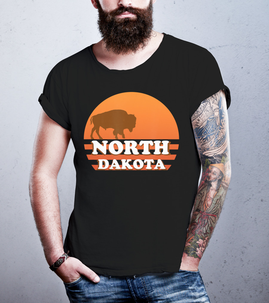 Vintage Sunset North Dakota 70s 80s Retro Buffalo T-Shirt
