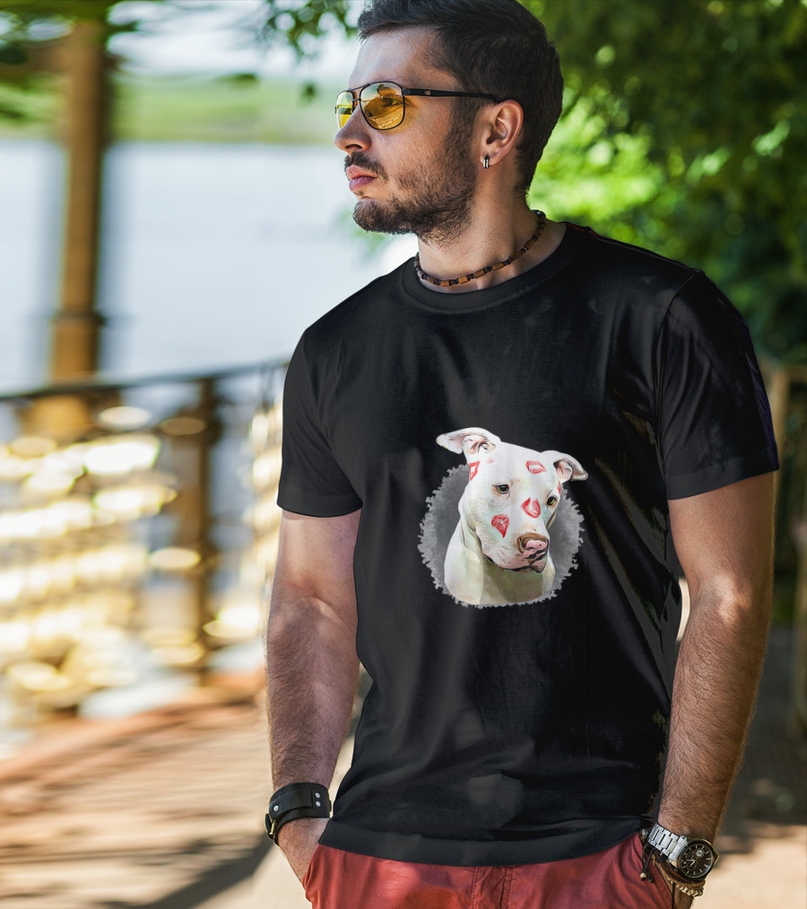 Pitbull Mom With Cute Lipstick Kiss Marks T-Shirt