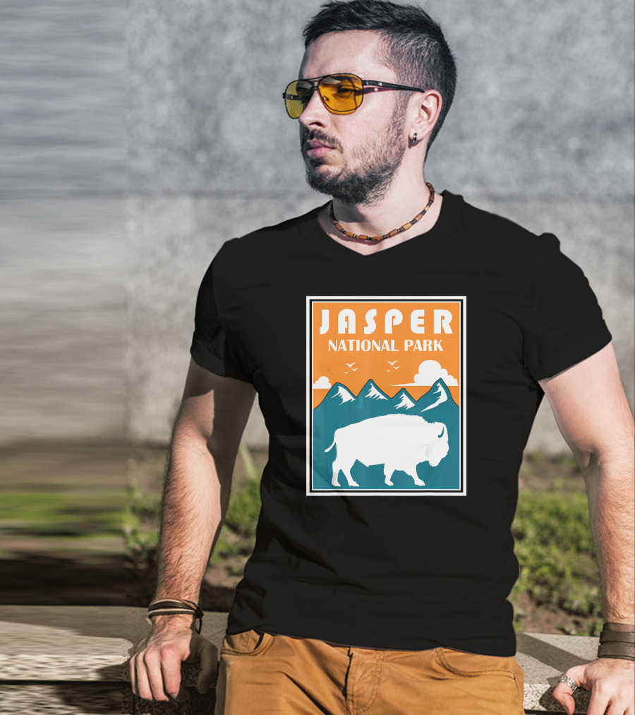 Jasper National Park Canada Bison Silhouette Mountains T-Shirt