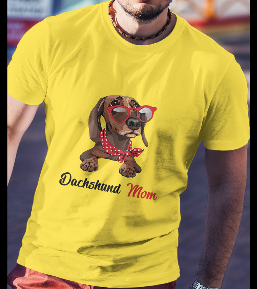 Dachshund Mom Red Glasses And Polka Dot Scarf T-Shirt