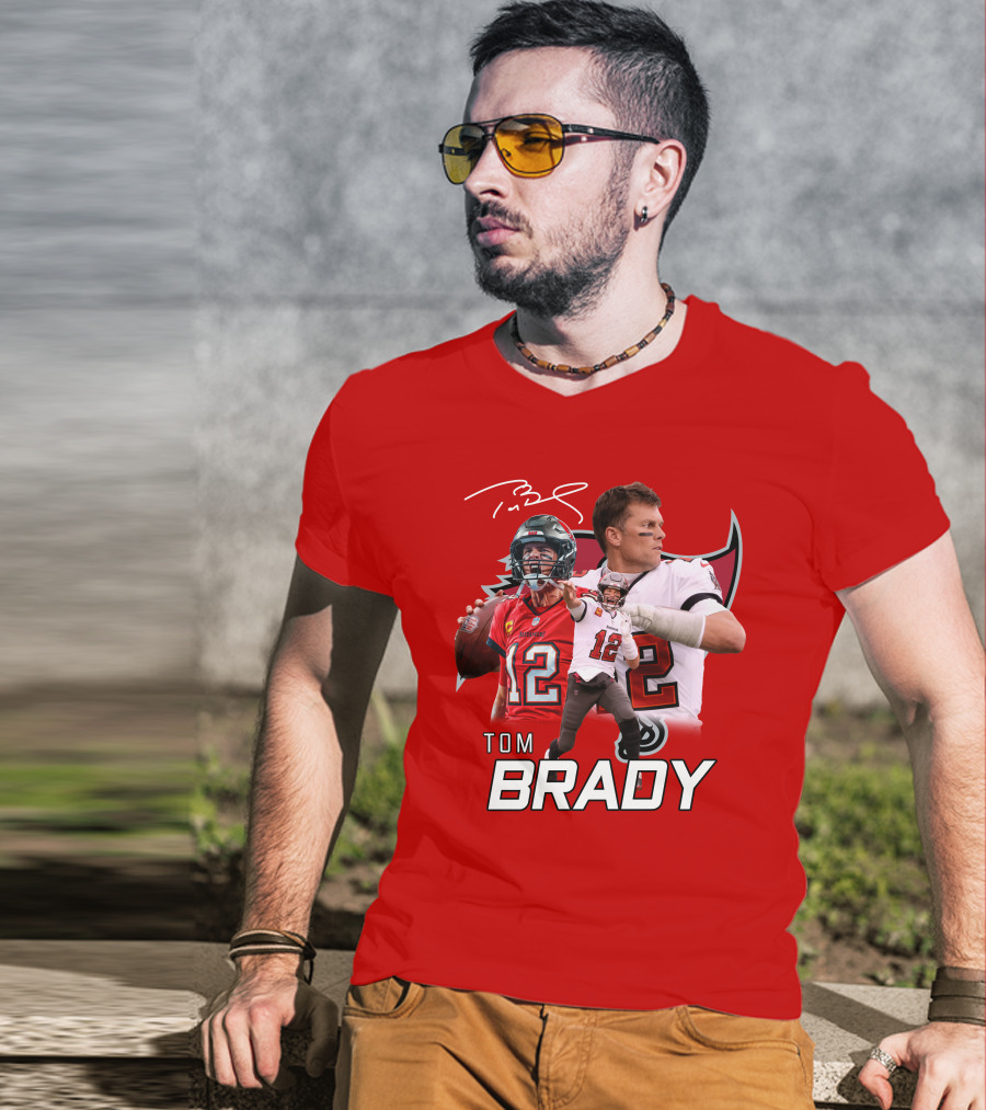 Tom Brady 12 Buccaneers Quarterback T-Shirt
