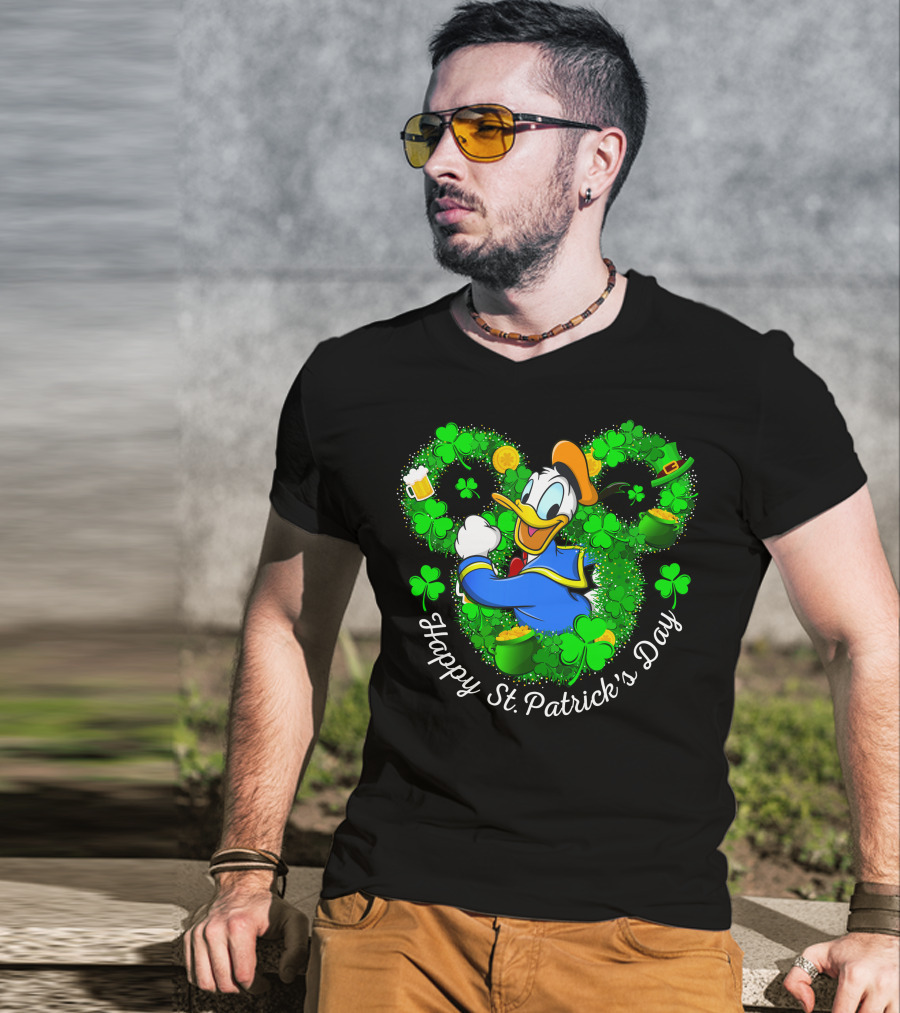 Happy St. Patrick's Day Donald Duck Shamrocks And Gold T-Shirt