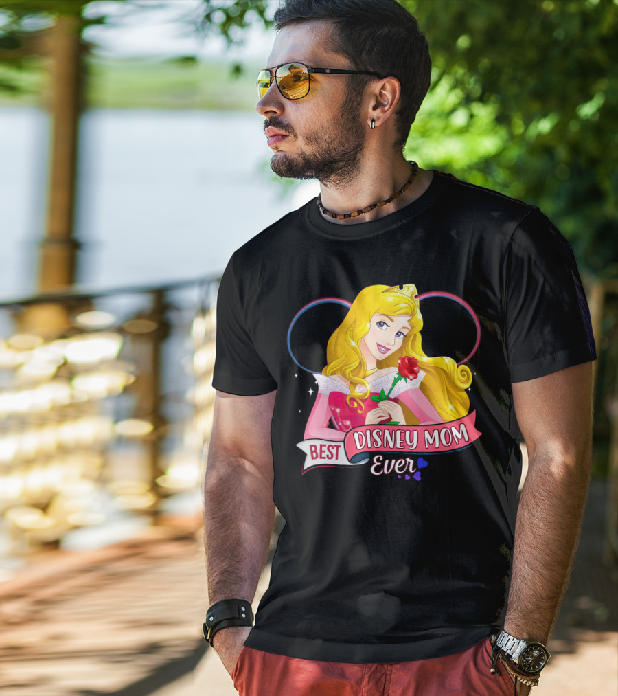 Best Disney Mom Ever Aurora Princess Holding Red Rose T-Shirt