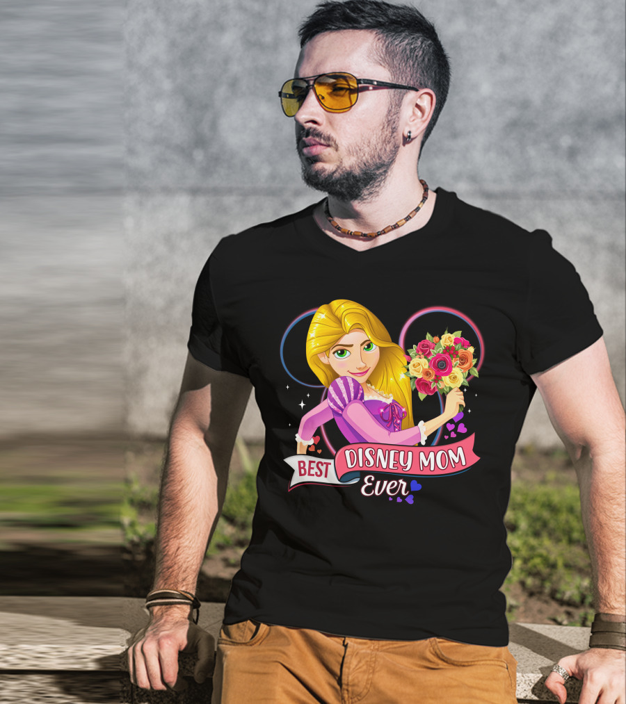 Best Disney Mom Ever Disney Rapunzel Holding Bouquet T-Shirt