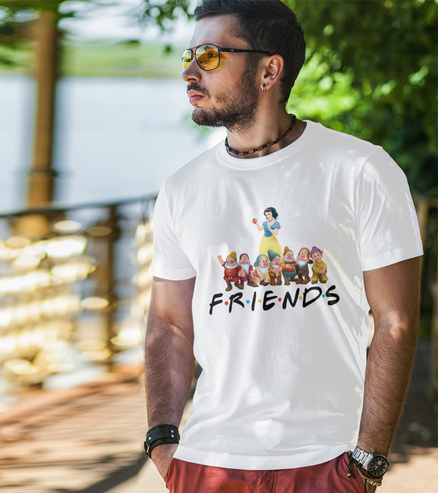 Disney Snow White And The Seven Dwarfs Friends T-Shirt