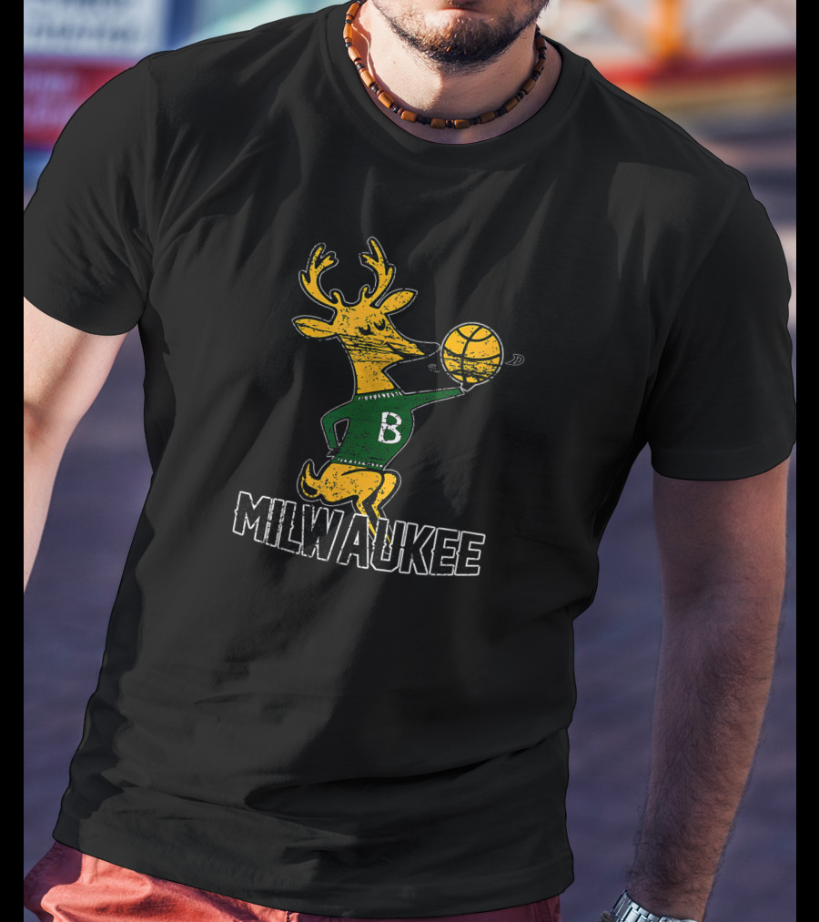 Milwaukee Bucks Retro Deer Basketball T-Shirt
