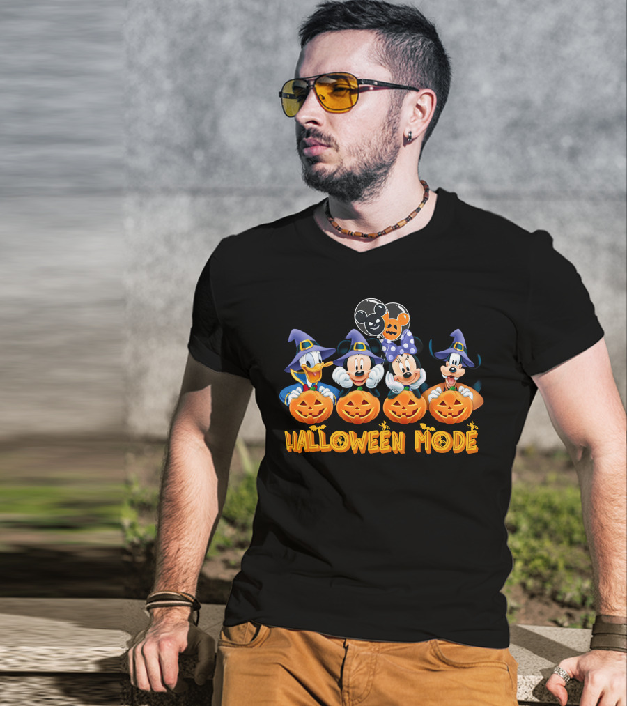 Mickey & Friends Halloween Mode With Pumpkins And Witch Hats T-Shirt