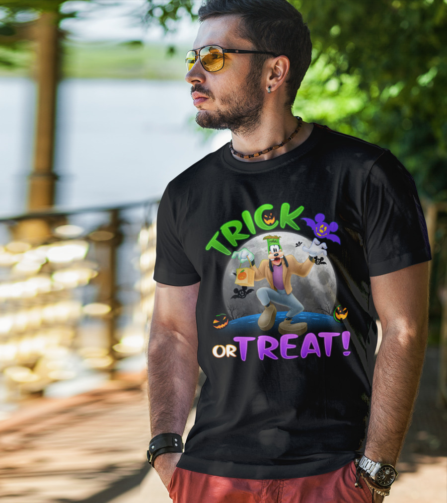 Trick Or Treat Goofy Halloween Moon Bat Pumpkin T-Shirt