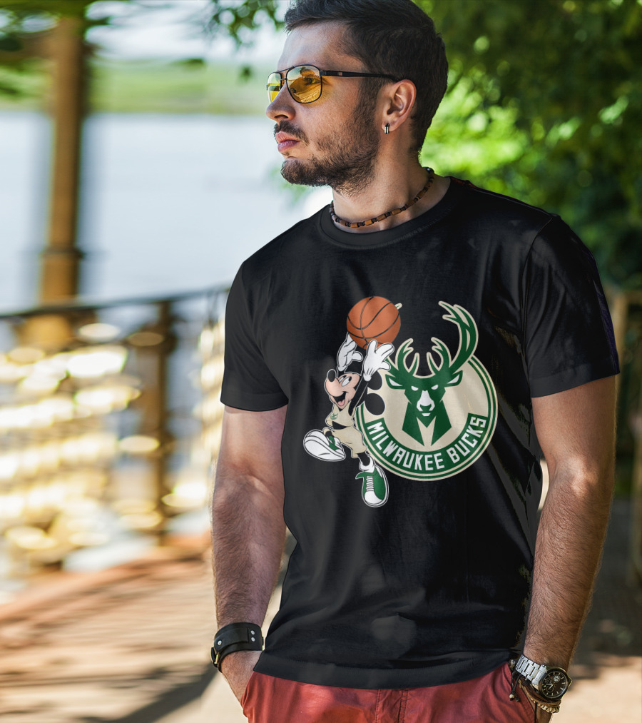 Mickey Milwaukee Bucks Basketball T-Shirt