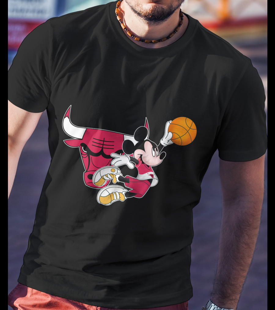 Mickey Chicago Bulls Basketball T-Shirt