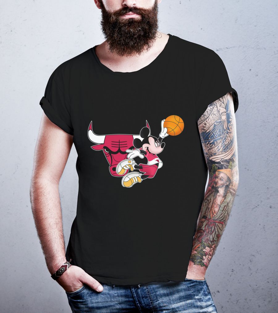 Mickey Chicago Bulls Basketball T-Shirt