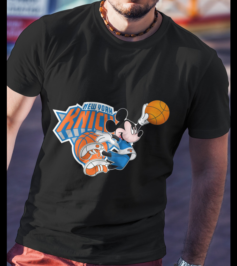 New York Knicks Mickey Basketball T-Shirt
