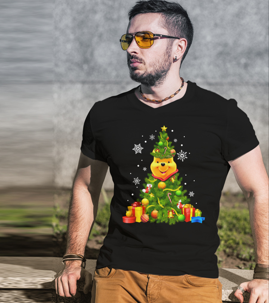 Pooh Christmas Tree With Snowflakes And Gifts T-Shirt
