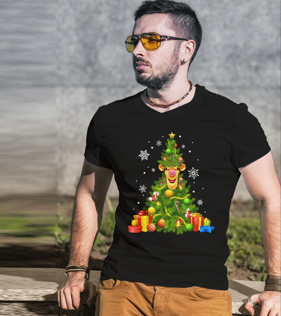 Tigger Christmas Tree With Snowflakes And Gifts T-Shirt