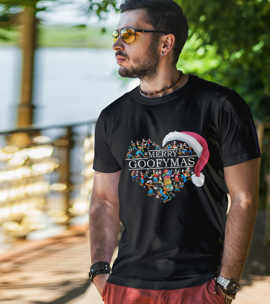 Merry Goofymas Santa Hat Heart Design With Goofy Characters T-Shirt