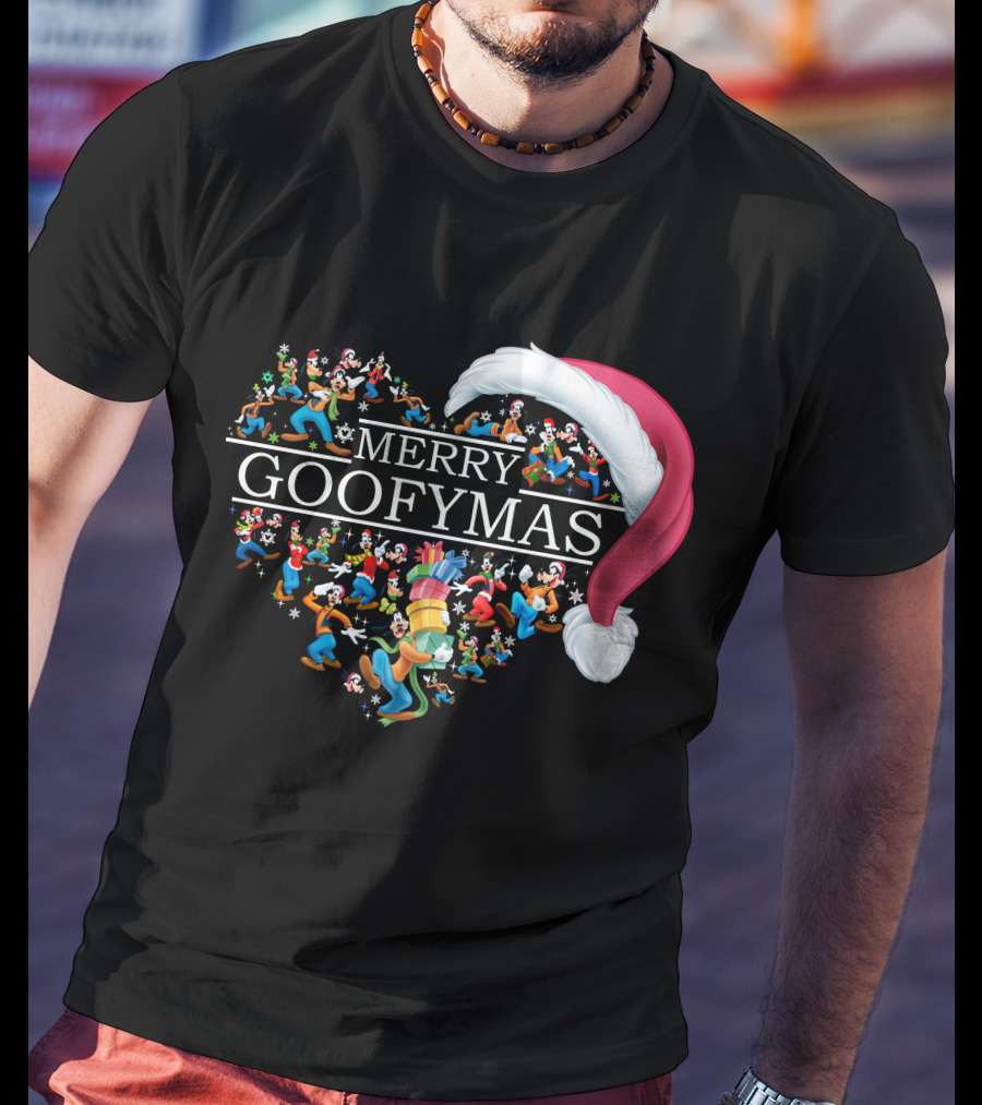 Merry Goofymas Santa Hat Heart Design With Goofy Characters T-Shirt