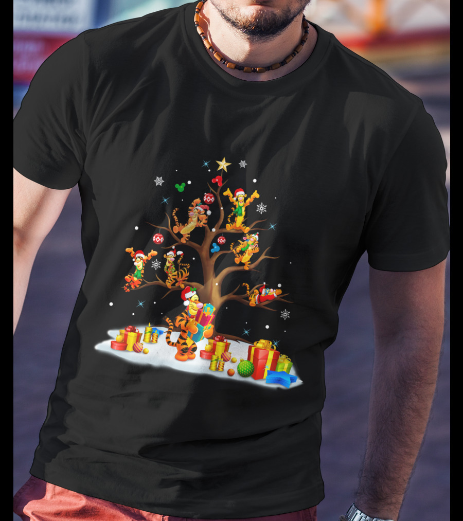 Tigger Christmas Tree With Presents And Santa Hats T-Shirt