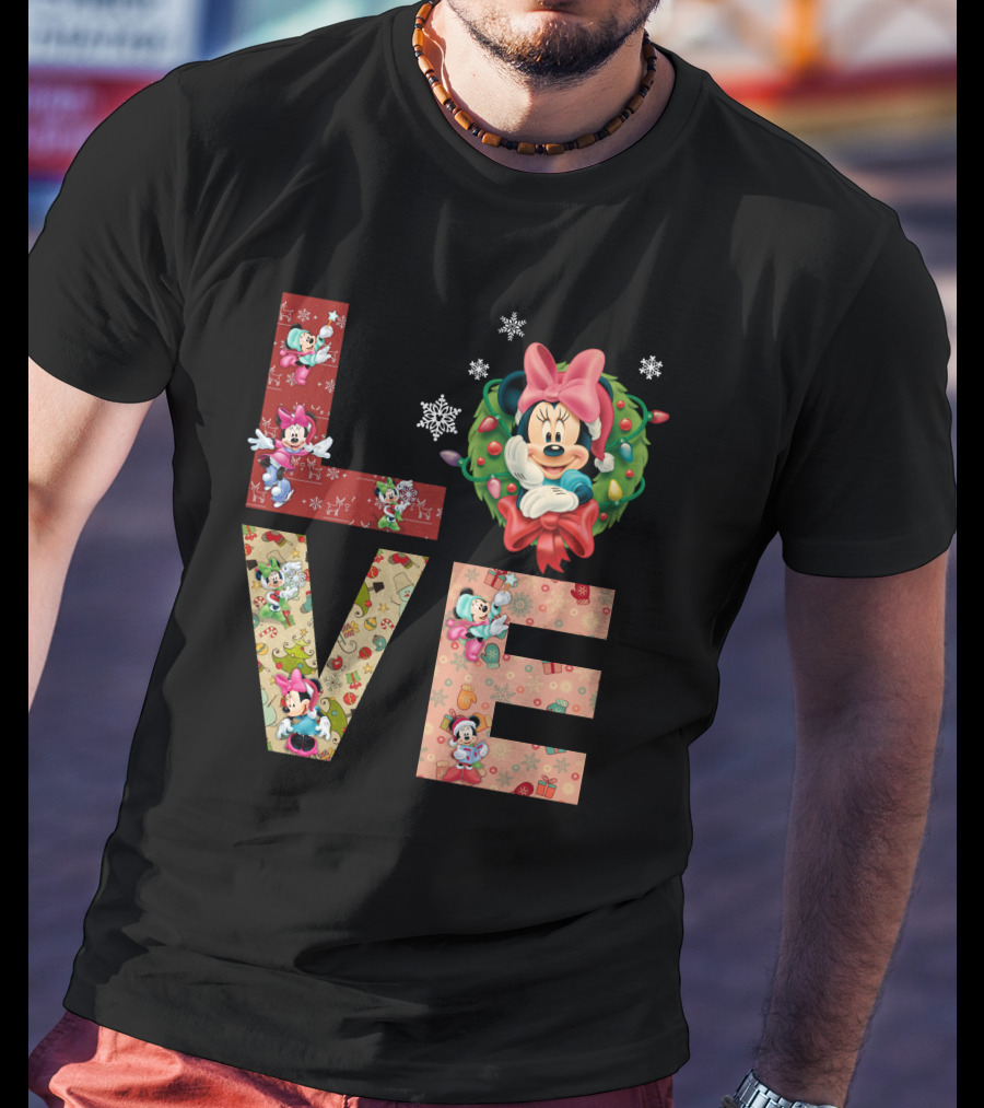 Minnie Mouse Christmas Love Snowflakes Holiday Wreath T-Shirt
