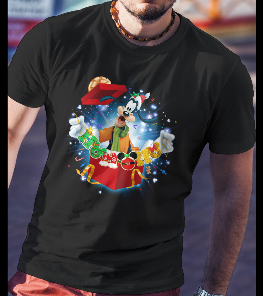 Goofy Christmas Gift Box With Mickey Mouse Ornaments T-Shirt