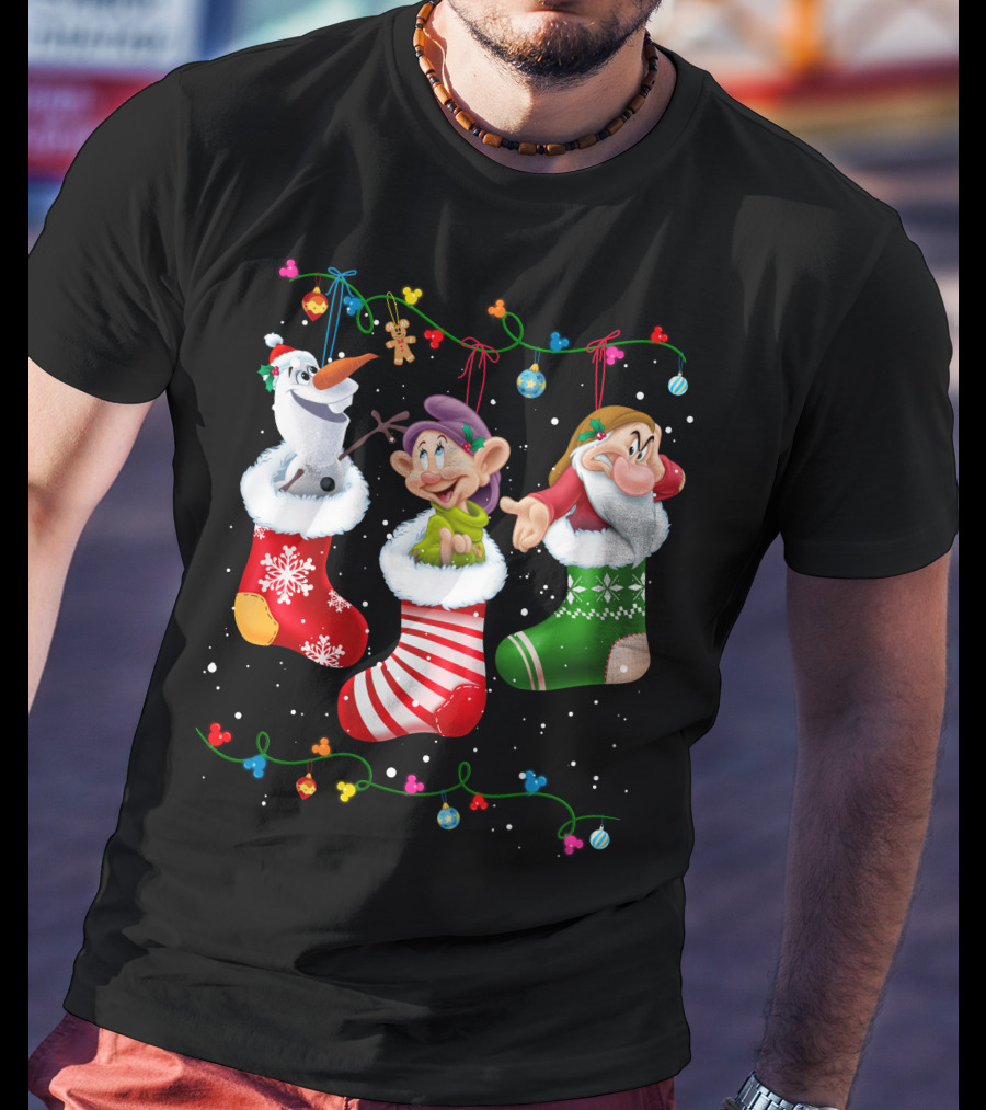 Olaf Dopey Grumpy Christmas Stockings Snowflake Garland T-Shirt