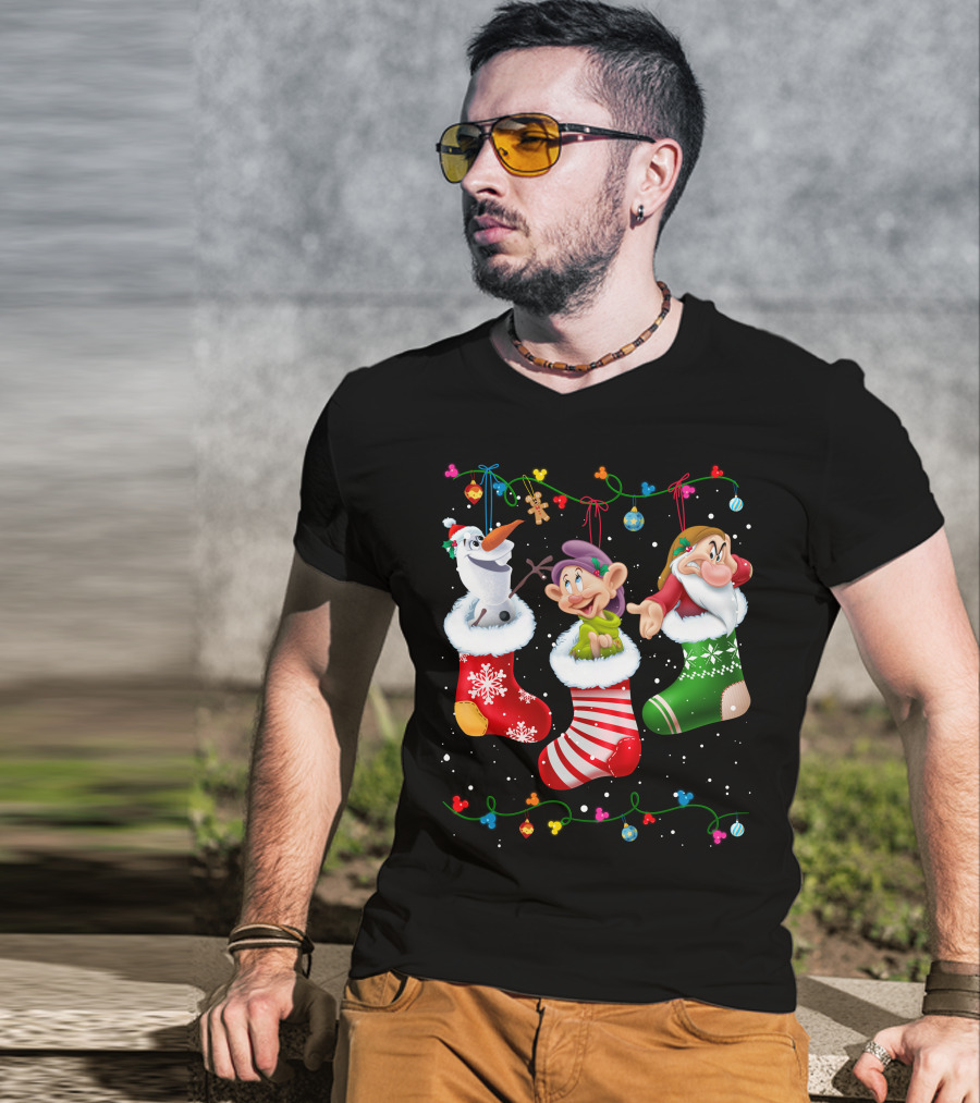 Olaf Dopey Grumpy Christmas Stockings Snowflake Garland T-Shirt