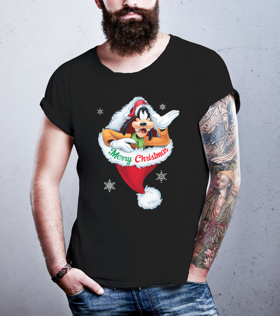 Merry Christmas Goofy In Santa Hat With Snowflakes T-Shirt