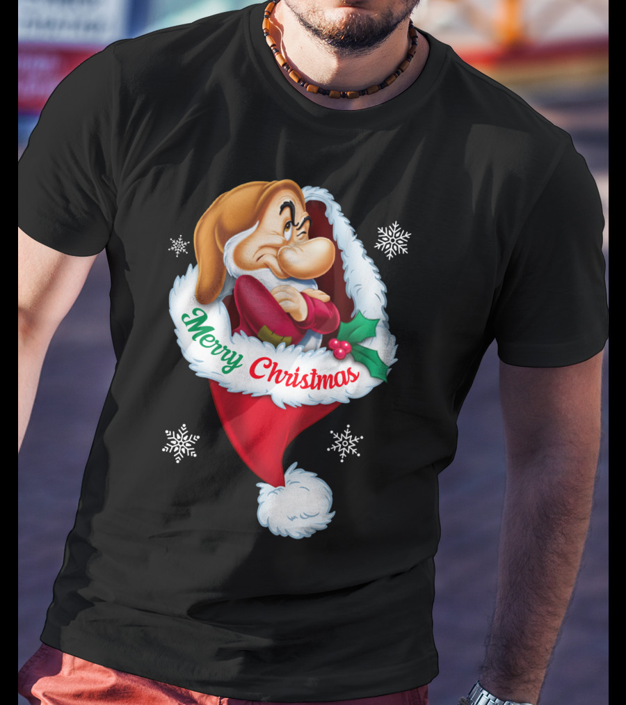 Grumpy Merry Christmas Santa Hat And Snowflakes T-Shirt