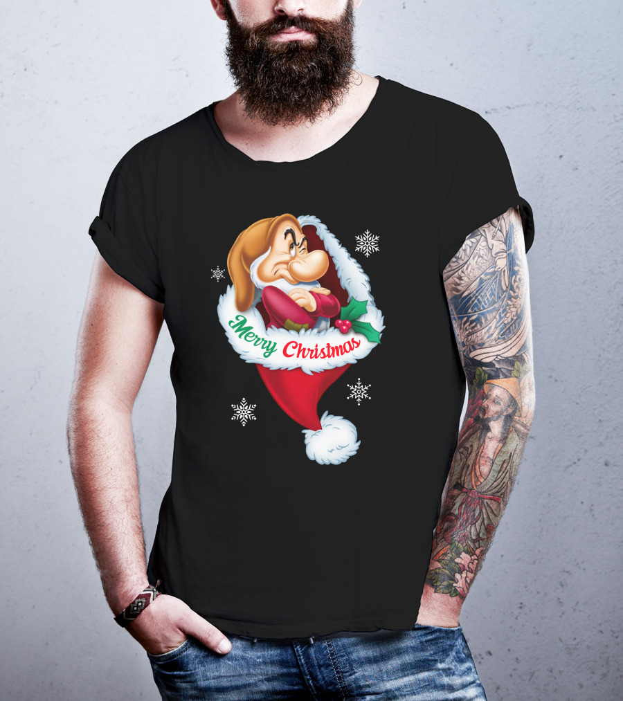 Grumpy Merry Christmas Santa Hat And Snowflakes T-Shirt