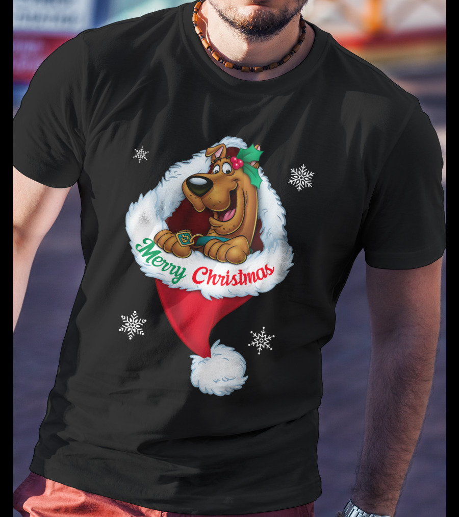 Scooby Doo Merry Christmas Snowflakes Santa Hat T-Shirt