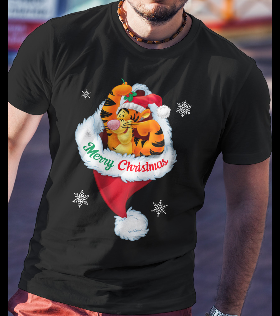Merry Christmas Tigger Santa Hat Snowflakes T-Shirt