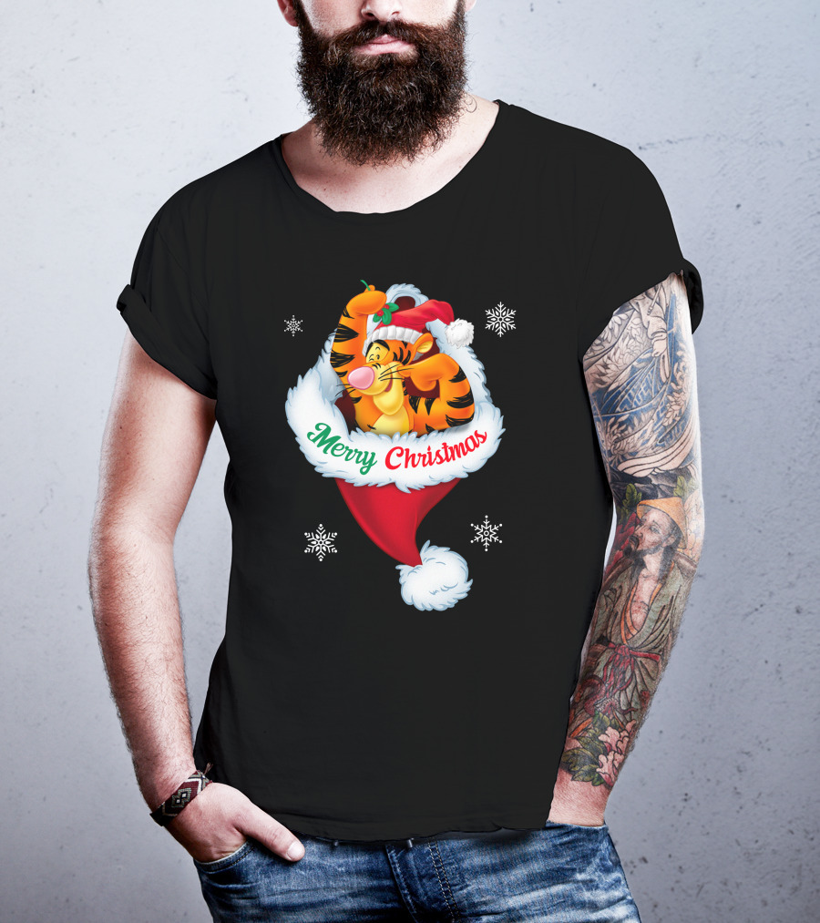 Merry Christmas Tigger Santa Hat Snowflakes T-Shirt