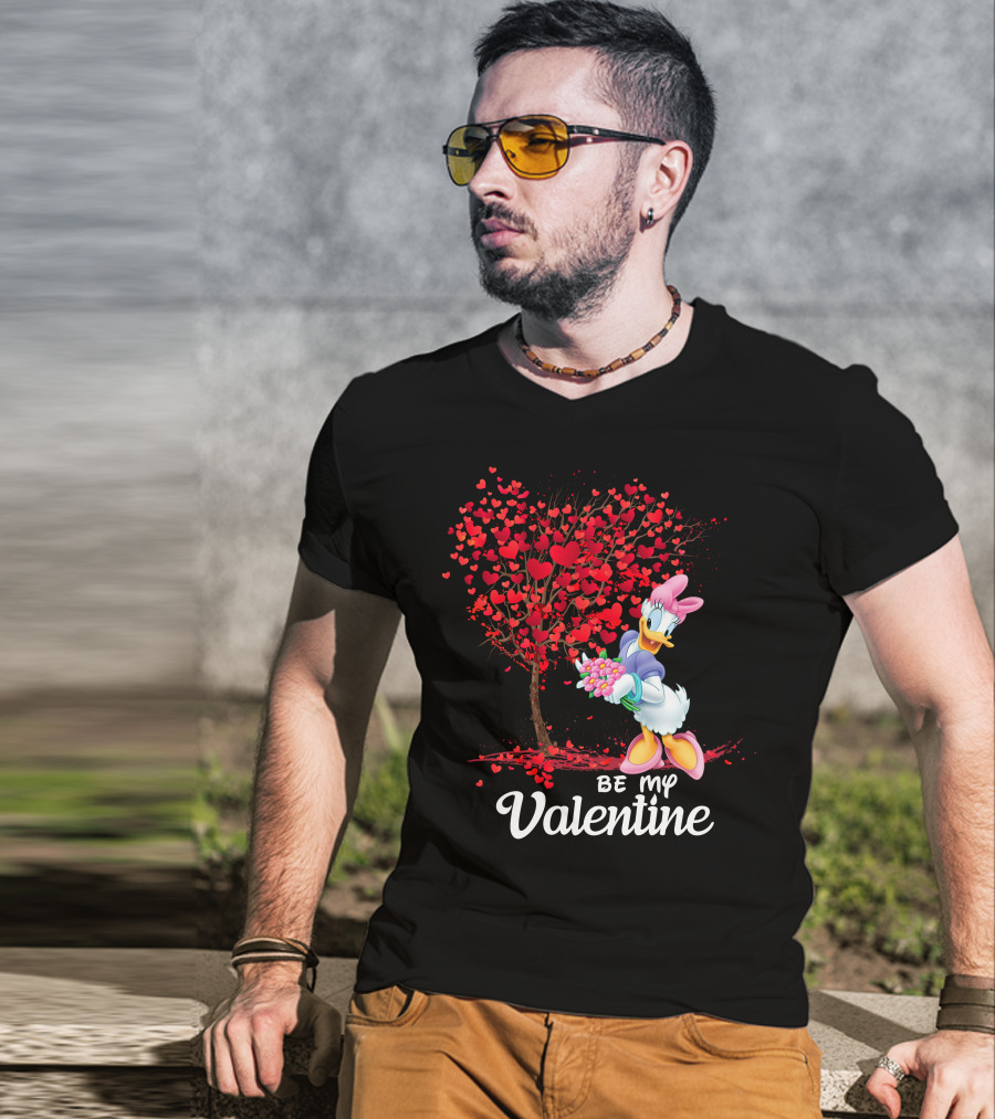 Daisy Duck Be My Valentine Tree Hearts Bouquet T-Shirt