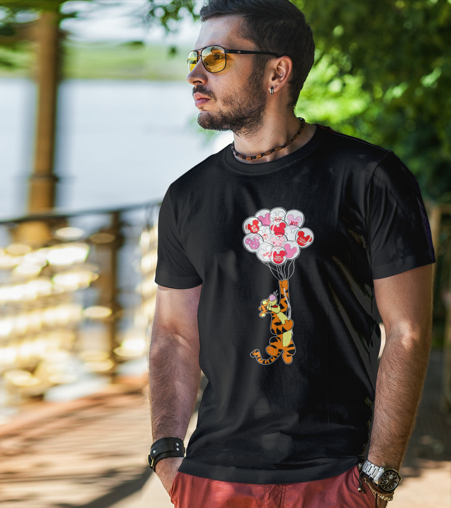 Tigger Flying With Mickey Balloons Valentine's Day Xo Hunny Disney T-Shirt