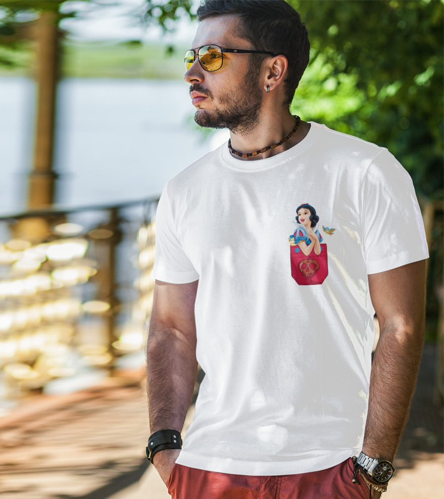 Snow White With Bluebird And Poison Apple Pocket T-Shirt