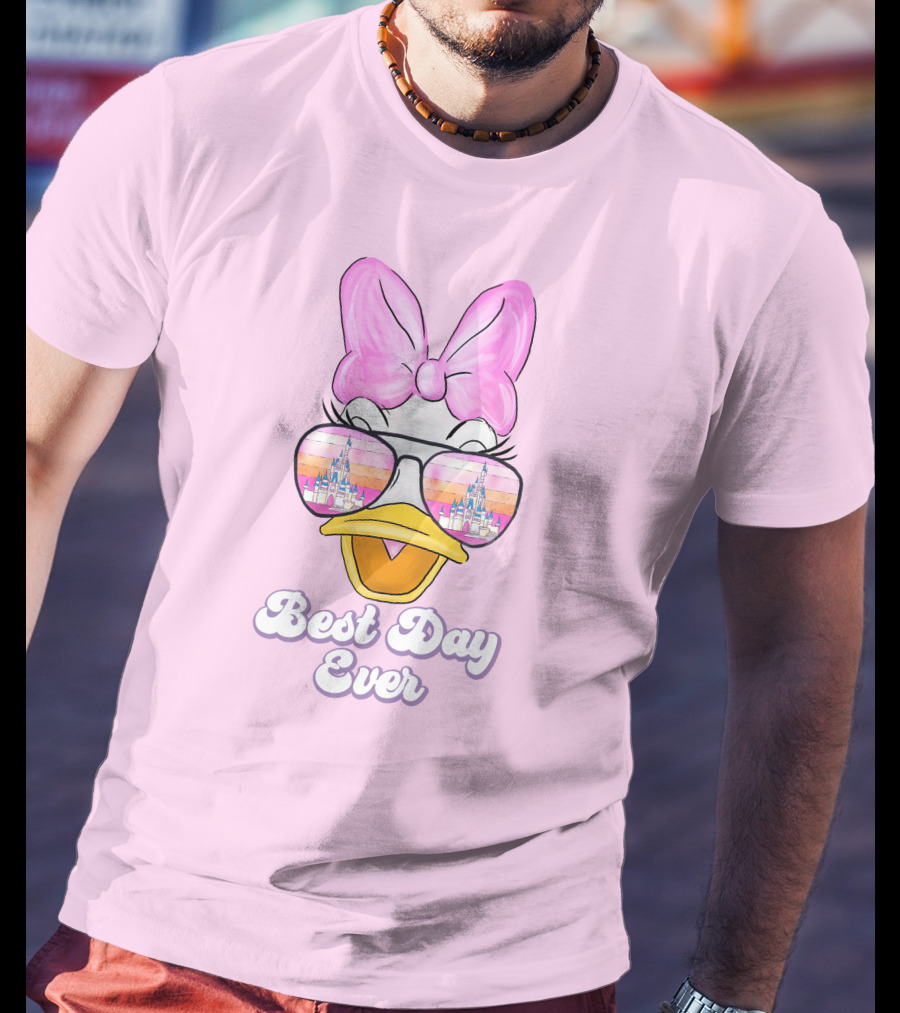 Best Day Ever Daisy Duck Disney Castle Reflection T-Shirt