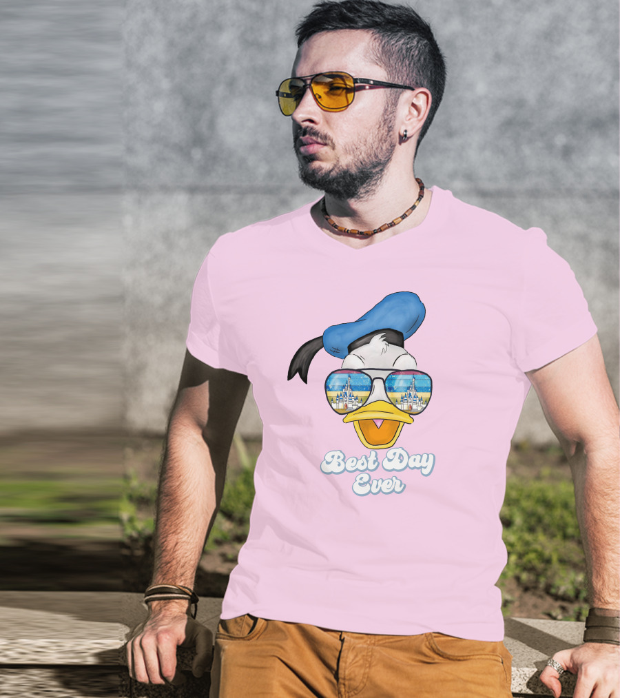 Donald Duck Best Day Ever Sunglasses And Castle T-Shirt