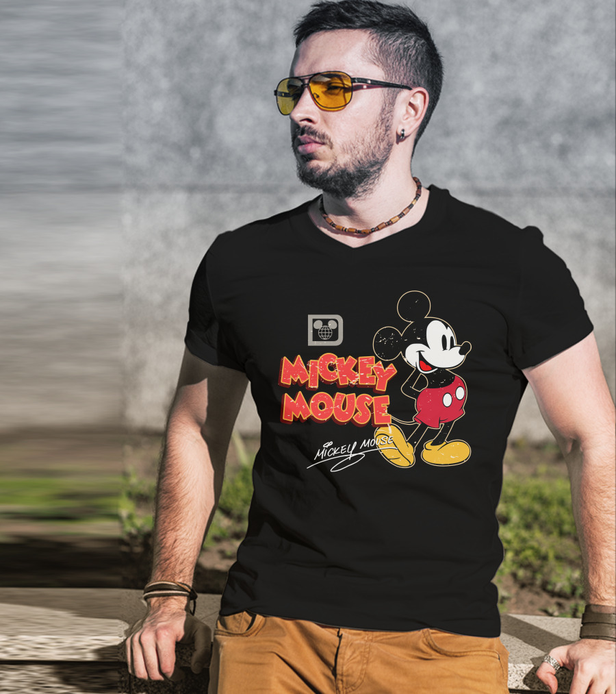 Mickey Mouse Iconic Character Vintage Style Retro Red Shorts T-Shirt