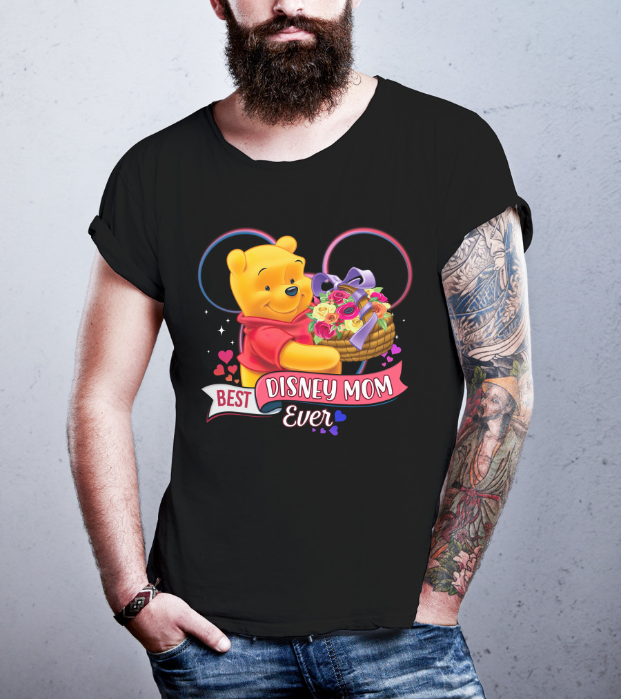 Best Disney Mom Ever Pooh Bear With Bouquet Of Flowers And Hearts T-Shirt