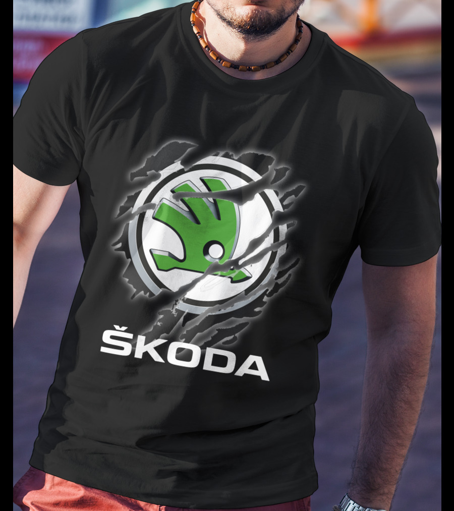 Skoda Green Emblem With Claw Marks T-Shirt