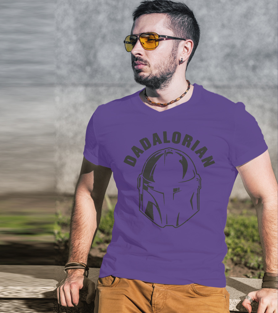 Dadalorian Funny Family Daddy Lover Father's Day Mandalorian Helmet T-Shirt