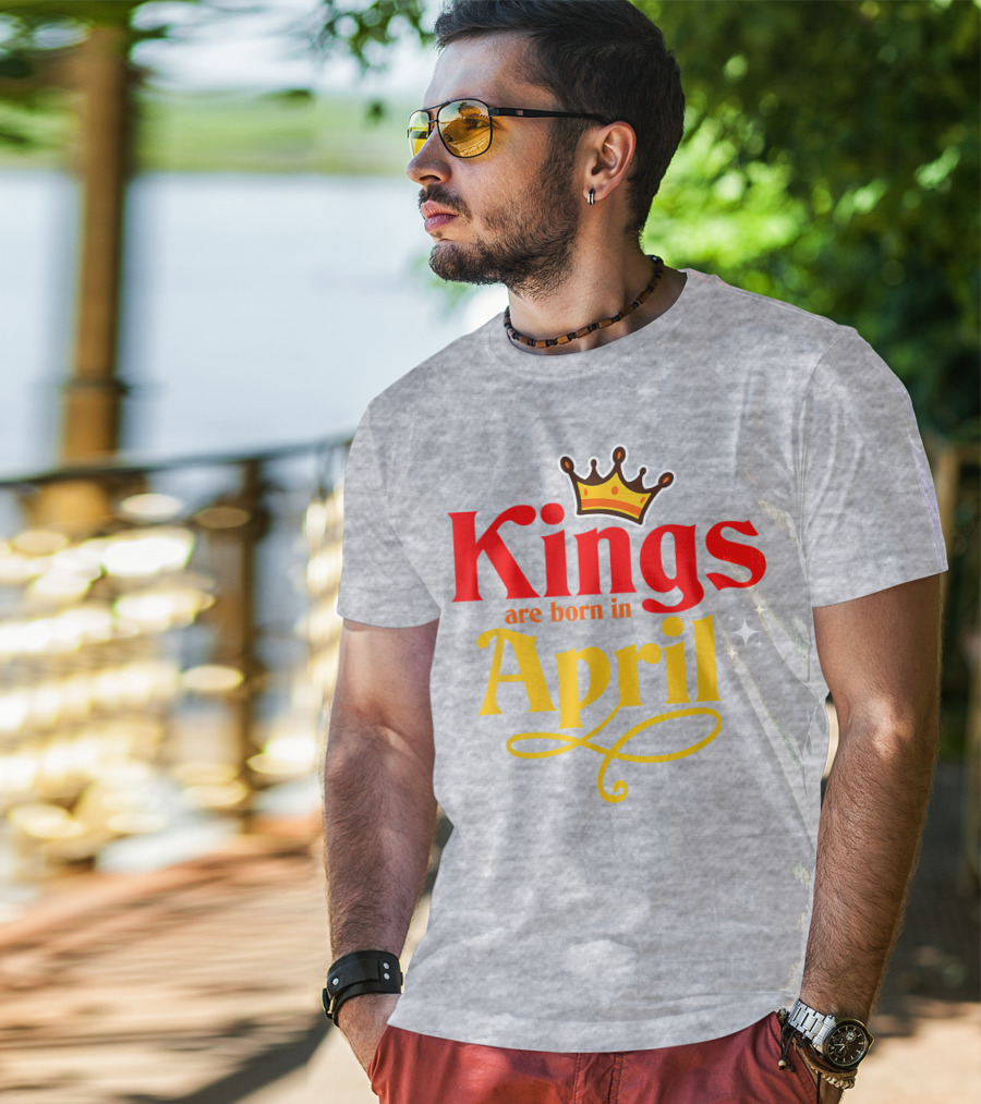 Kings Are Born In April Crown Sparkle T-Shirt